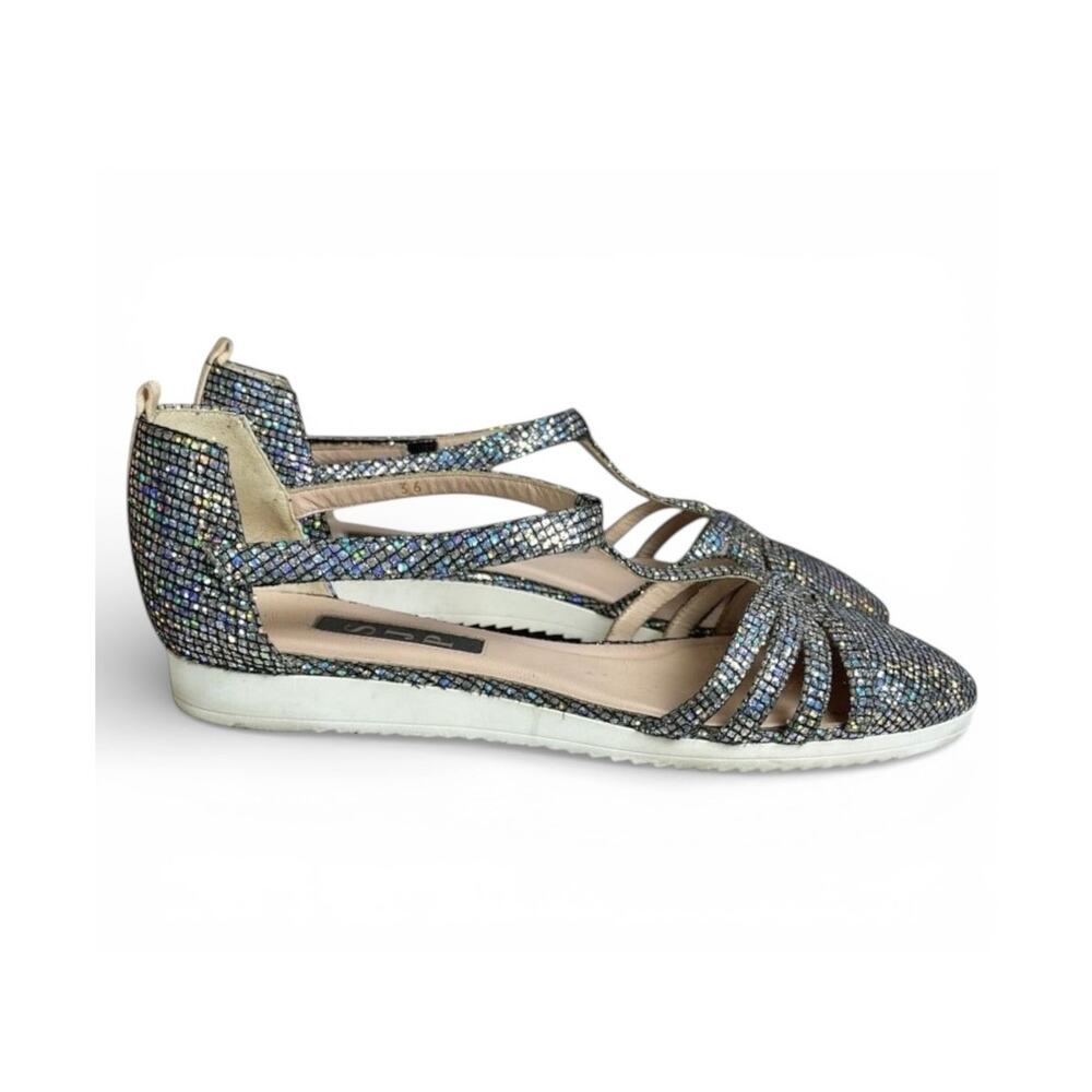 SJP Sarah Jessica Parker Meteor Silver Crystal T-Strap Ballet Flats 36 5.5